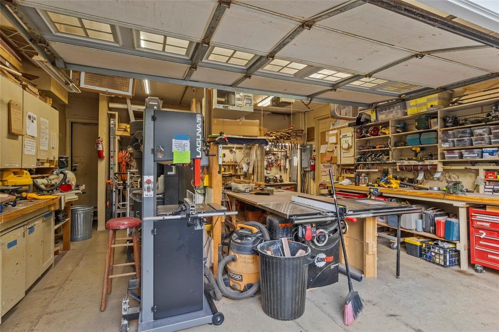 Image 38 of property listing at 1633 BOATHOUSE CIRCLE 134, Sarasota, FL 34231