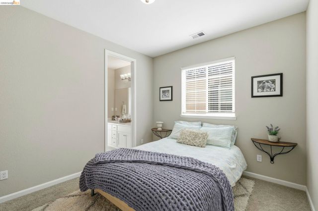 369 Parkfield Way, Oakley, CA 94561