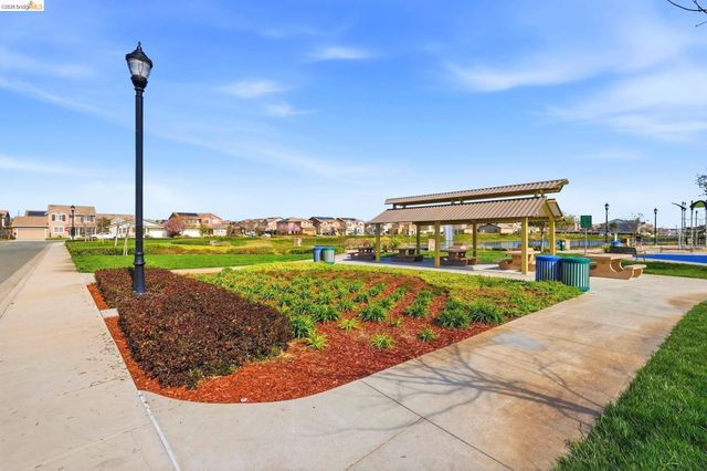 369 Parkfield Way, Oakley, CA 94561