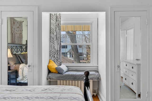 618 Monroe Avenue, River Forest, IL 60305