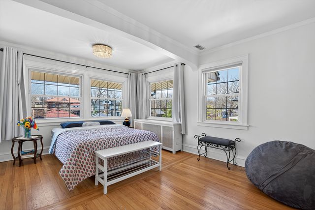 618 Monroe Avenue, River Forest, IL 60305