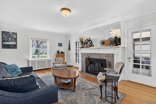 618 Monroe Avenue, River Forest, IL 60305