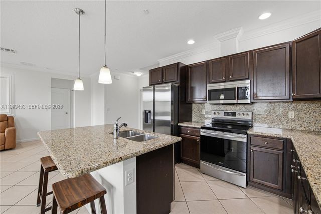 4153 Cascada Cir, Cooper City, FL 33024