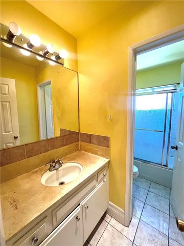 1035 Western Ave 4, Glendale, CA 91201