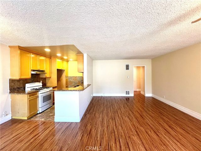 1035 Western Ave 4, Glendale, CA 91201