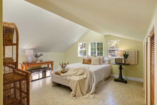 494 Grove Acre, Pacific Grove, CA 93950