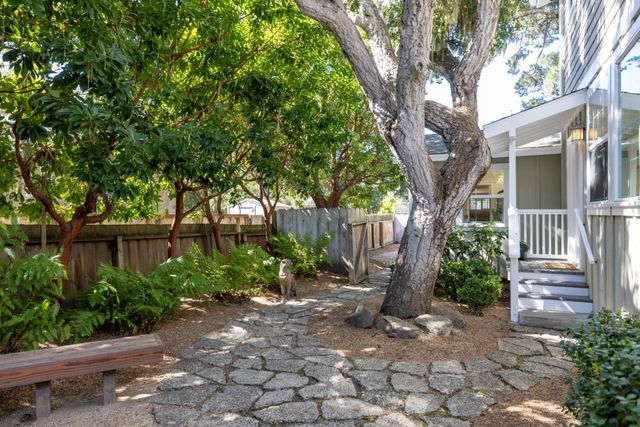 494 Grove Acre, Pacific Grove, CA 93950