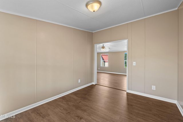 106 Rivershadows Drive, Rogersville, TN 37857