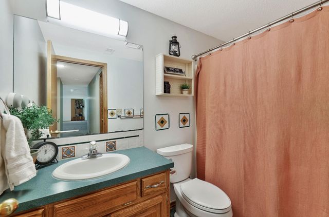 7926 W Meadow Pass Cir, Wichita, KS 67205