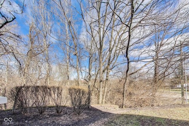 1031 Morning Sun Lane, Beech Grove, IN 46107