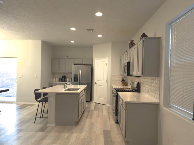 9509 Sage Ranch Court SW, Albuquerque, NM 87121