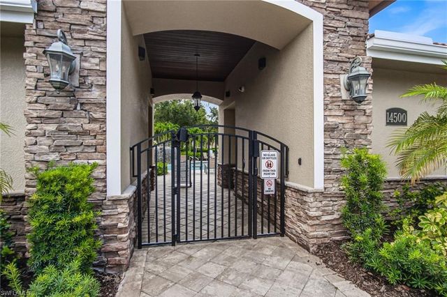 28090 Sosta LN 2, Bonita Springs, FL 34135