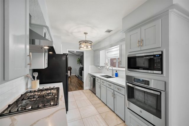 15126 Carols Way Drive, Houston, TX 77070