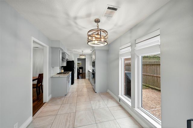 15126 Carols Way Drive, Houston, TX 77070