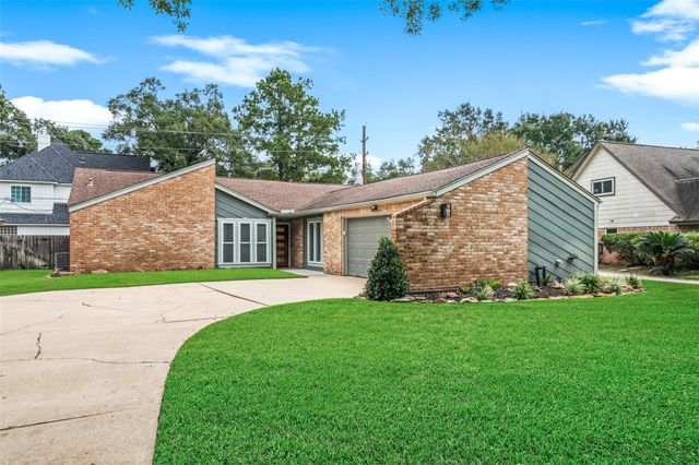 15126 Carols Way Drive, Houston, TX 77070