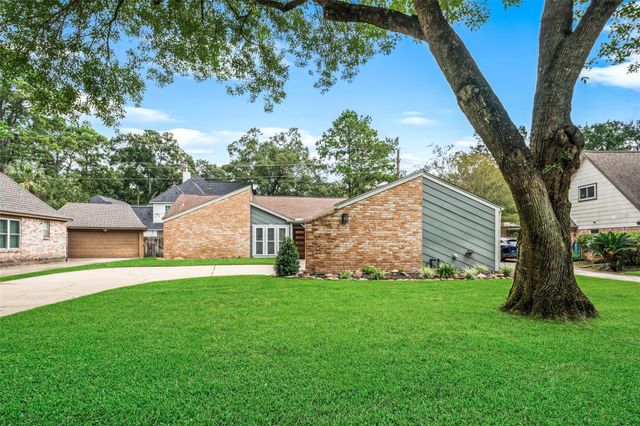 15126 Carols Way Drive, Houston, TX 77070