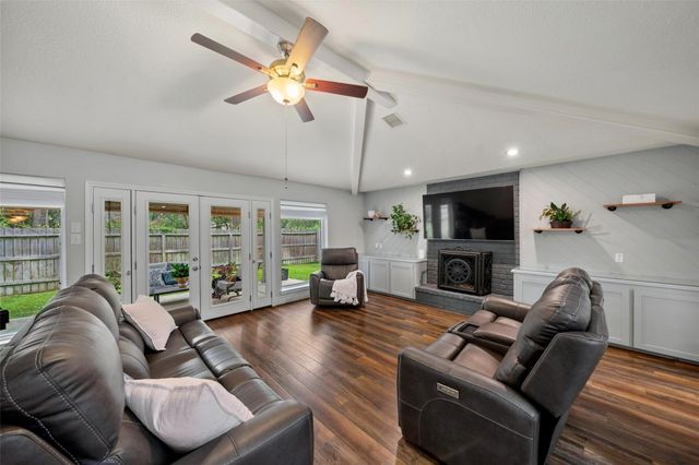 15126 Carols Way Drive, Houston, TX 77070