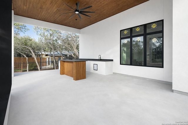 5918 Tejas Spring, San Antonio, TX 78257