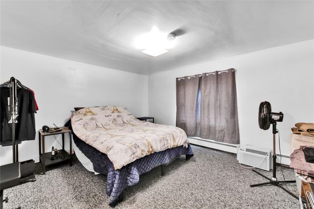 2952 PRYNNE Street, Keego Harbor, MI 48320