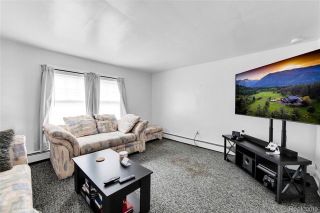 2952 PRYNNE Street, Keego Harbor, MI 48320