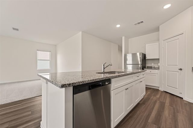 31334 Gayle Prairie Oaks Street, Waller, TX 77484