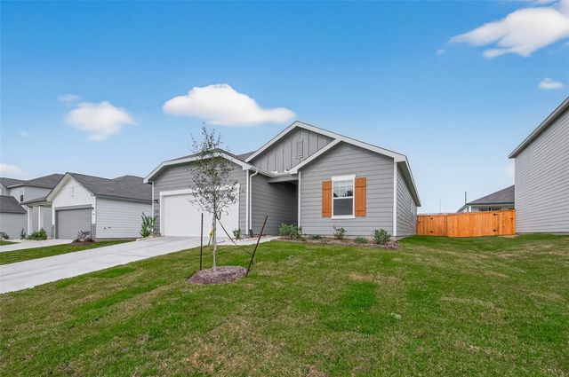 31334 Gayle Prairie Oaks Street, Waller, TX 77484