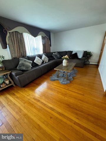 2007 SANFORD ST, Philadelphia, PA 19116