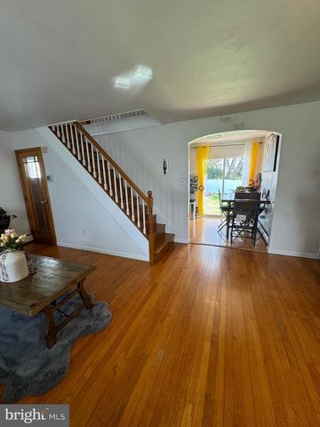 2007 SANFORD ST, Philadelphia, PA 19116