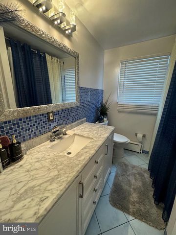 2007 SANFORD ST, Philadelphia, PA 19116