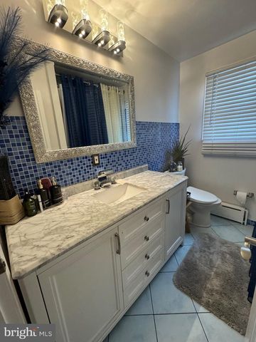 2007 SANFORD ST, Philadelphia, PA 19116