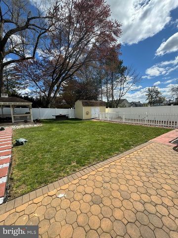 2007 SANFORD ST, Philadelphia, PA 19116