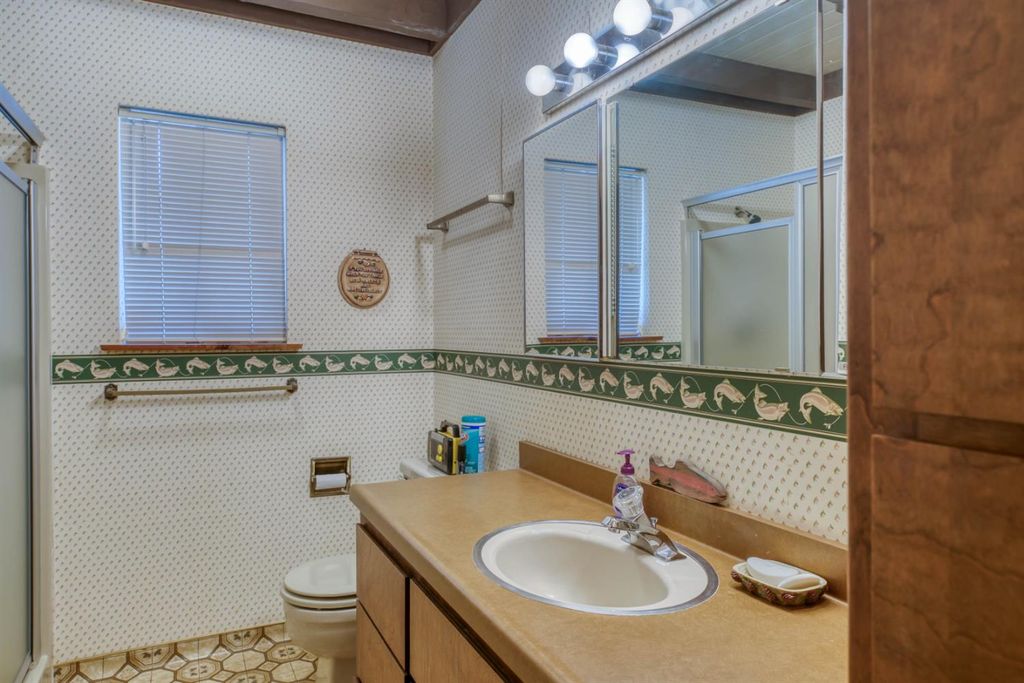 Image 12 of property listing at 41336 Timber Drive, Shaver Lake, CA 93664