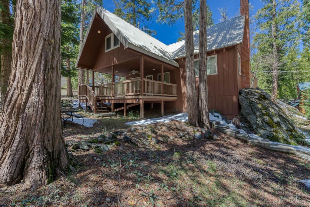 Image 2 of property listing at 41336 Timber Drive, Shaver Lake, CA 93664