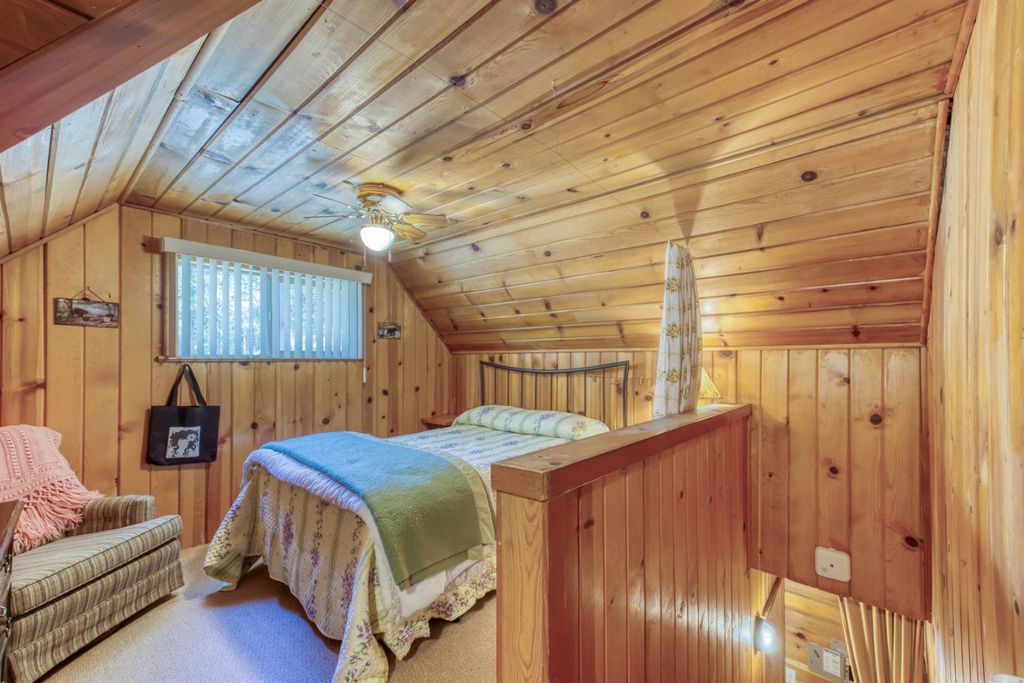 Image 25 of property listing at 41336 Timber Drive, Shaver Lake, CA 93664
