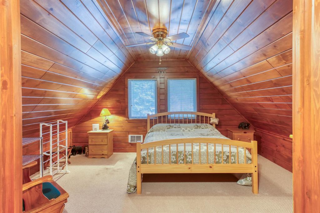 Image 29 of property listing at 41336 Timber Drive, Shaver Lake, CA 93664