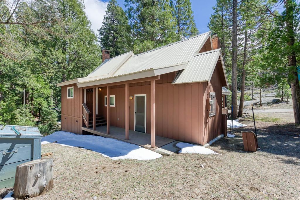 Image 31 of property listing at 41336 Timber Drive, Shaver Lake, CA 93664