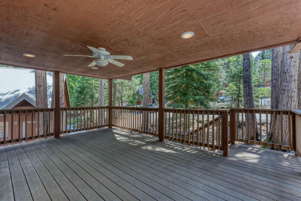 Image 7 of property listing at 41336 Timber Drive, Shaver Lake, CA 93664