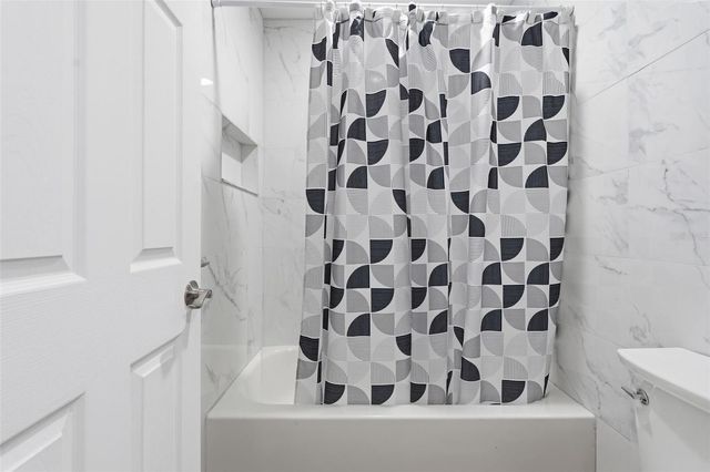 13285 ARBOR POINTE CIRCLE 202, Tampa, FL 33617