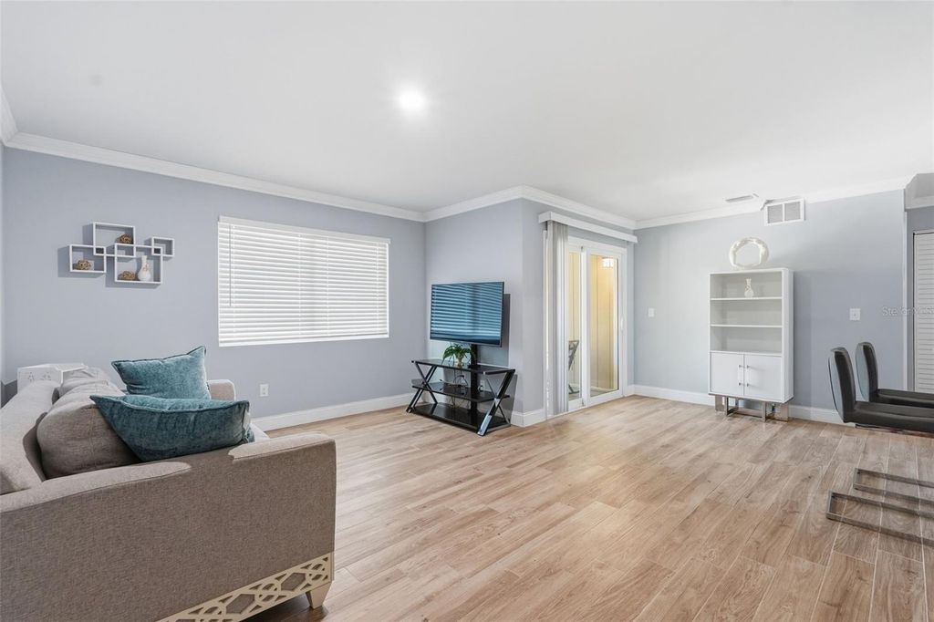 Image 22 of property listing at 13285 ARBOR POINTE CIRCLE 202, Tampa, FL 33617
