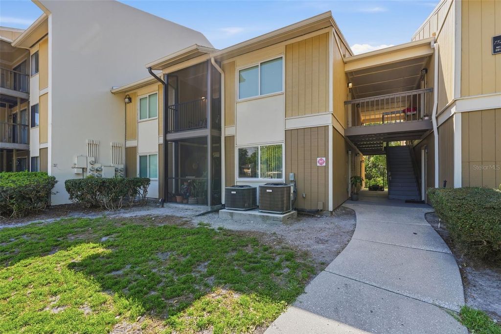 Image 28 of property listing at 13285 ARBOR POINTE CIRCLE 202, Tampa, FL 33617