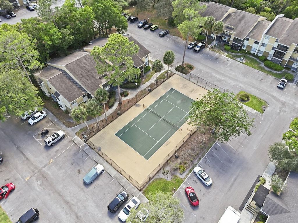 Image 7 of property listing at 13285 ARBOR POINTE CIRCLE 202, Tampa, FL 33617