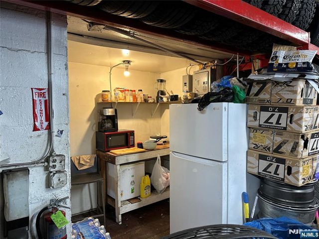 120 Goffle Road, Hawthorne, NJ 07506