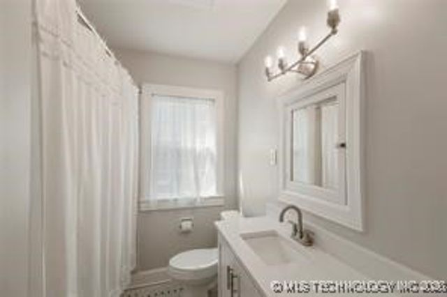 1510 S College Avenue, Tulsa, OK 74104