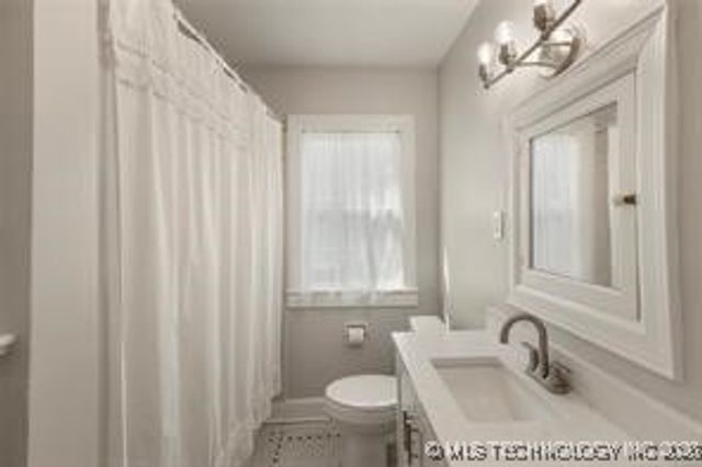 1510 S College Avenue, Tulsa, OK 74104