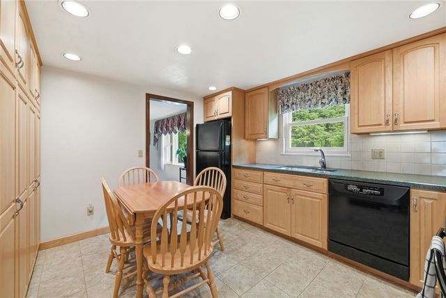 16 Watson Street, Leet Twp, PA 15143