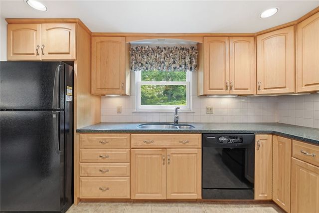 16 Watson Street, Leet Twp, PA 15143