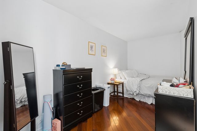777 N Michigan Avenue 2504, Chicago, IL 60611
