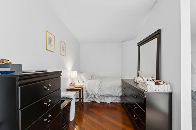 777 N Michigan Avenue 2504, Chicago, IL 60611