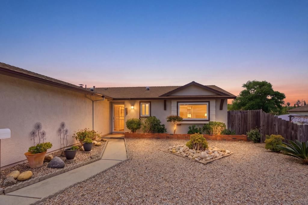 Image 1 of property listing at 12721 Via La Gardenia, Poway, CA 92064