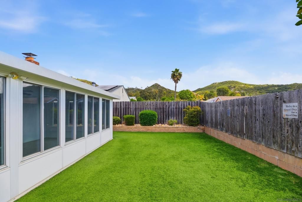 Image 21 of property listing at 12721 Via La Gardenia, Poway, CA 92064